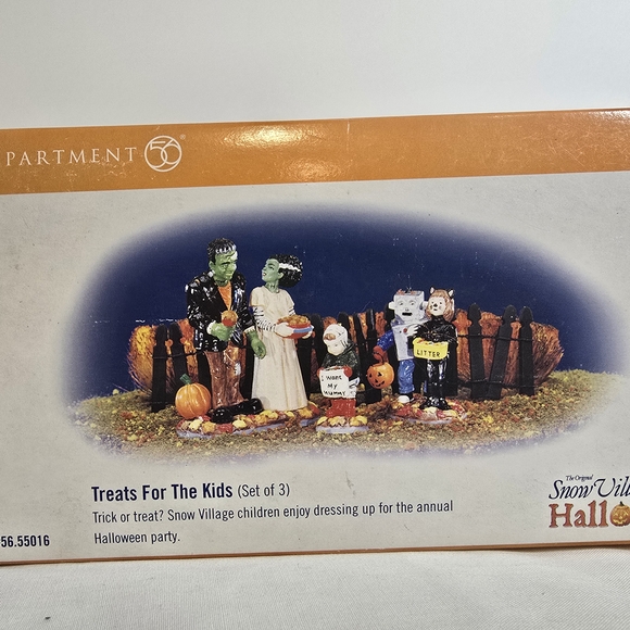 Department 56 Halloween Treats For The Kids Set - Picture 1 of 9